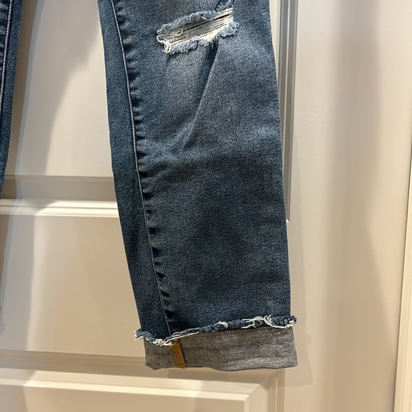 Pilcro distressed, cuffed jeans size 30 - Picture 3 of 6